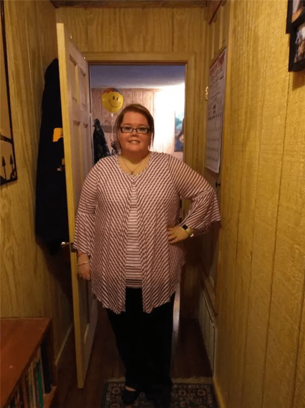 “I had been trying to lose weight for about a year, but I was gaining weight,” said Rahn. “I legit looked like I was a solid 9 months pregnant.”
“We went to dinner and someone asked me if I was having twins. It was frustrating and rough,” she added.
