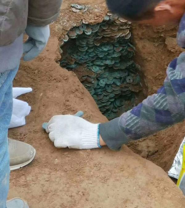 Chinese Construction Workers Have Found A Literal Fortune