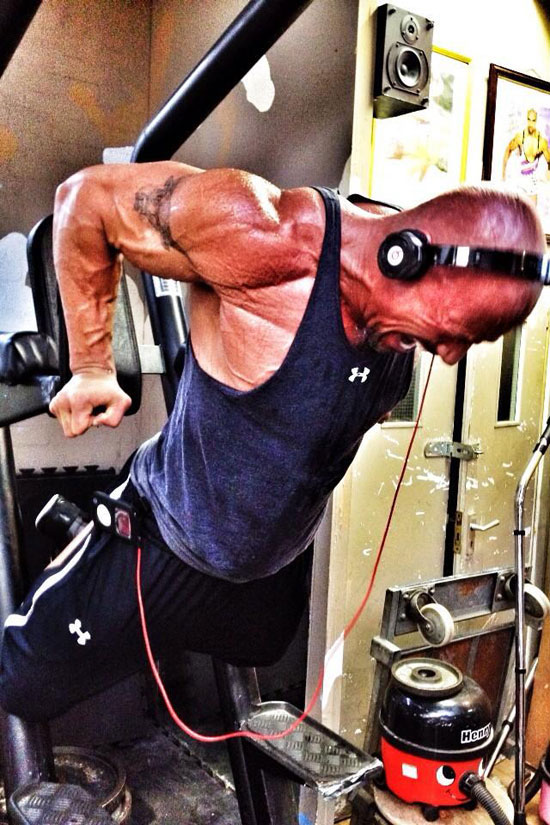tweet - the rock working out