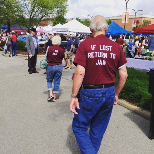 old couples matching shirts - I Am Jan If Lost Return To Jan