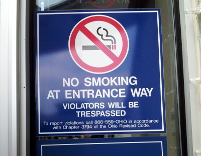 smoking - No Smoking At Entrance Way Violators Will Be Trespassed To report violations call 866559Ohio in accordance with Chapter 3794 of the Ohio Revised Code
