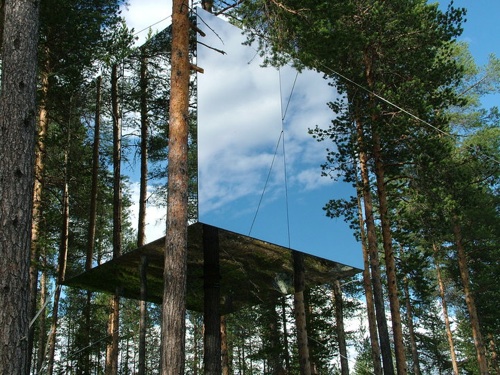 Mirror Cube Tree House Is Almost Invisible