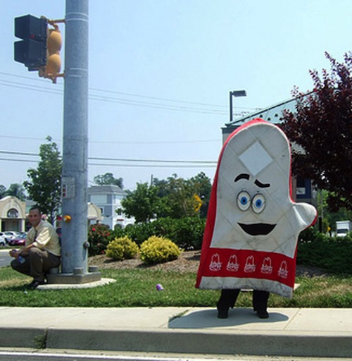 The Possessed Arby's Oven Mitt Whose Existence Cannot Possibly Be Explained And Whose Official Name Is "Oven Mitt"