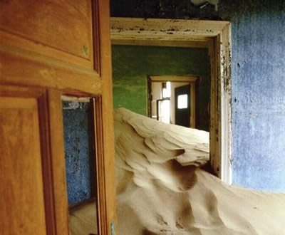 Kolmanskop Namibia: Buried in sand
