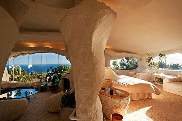 The Malibu California's Version Of The Flintstones House