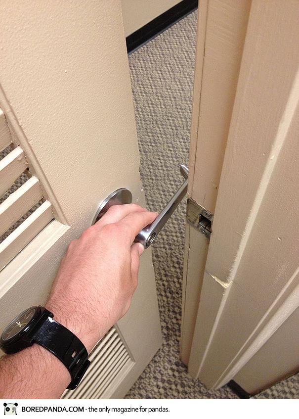 32 People Who Had One Job...