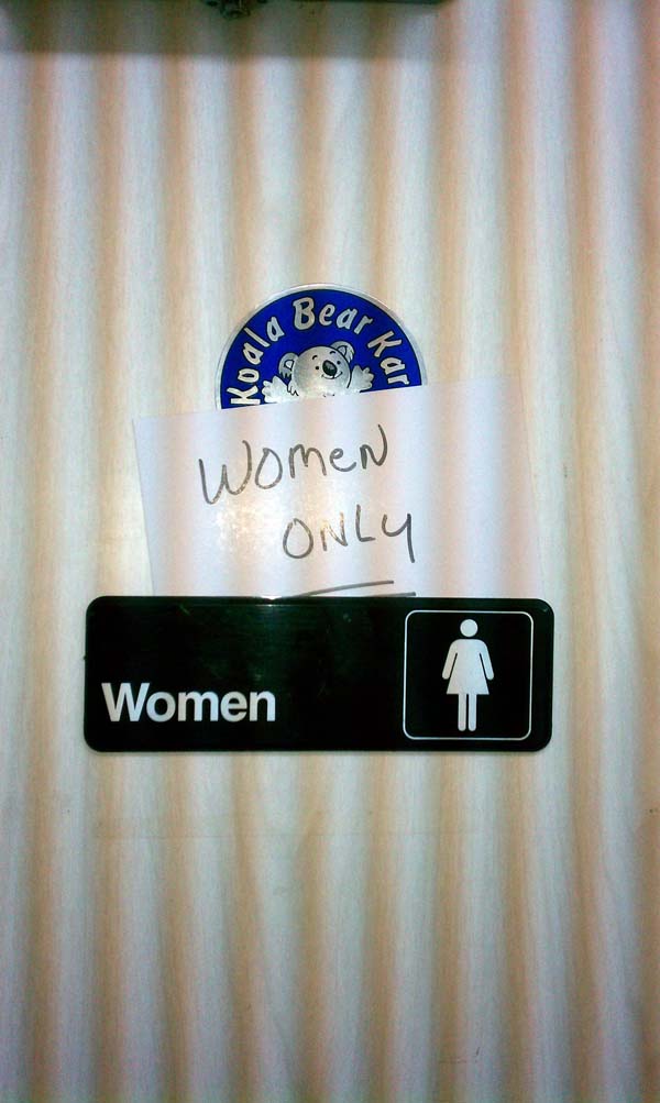 sign - Bear Ir Women Only Women