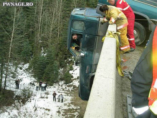 27 Pictures That Prove Driving Is Tough