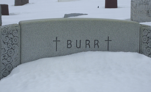 funny gravestone - snow - Macdon Burra