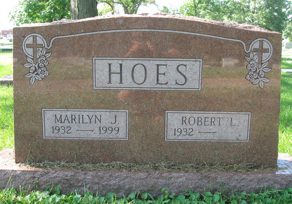 funny gravestone - funny gravestone - | Hoes Marilyn J. 1932 1999 Robert L. | 1932