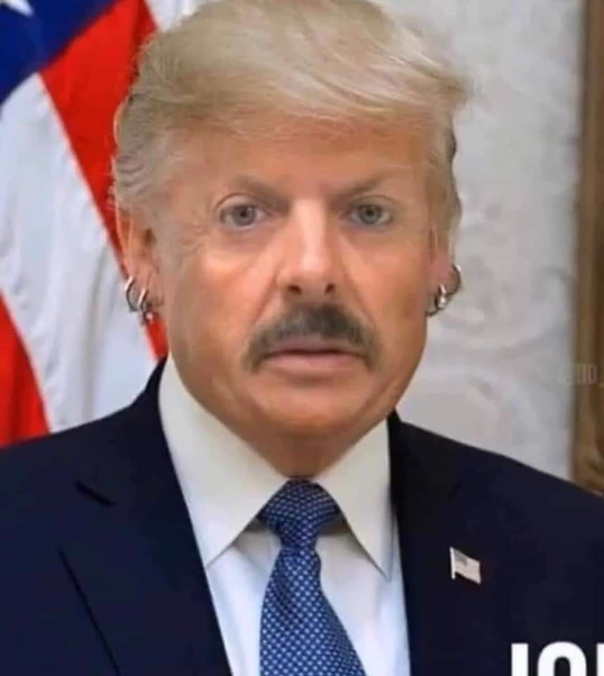 joe exotic's face photoshopped on donald trump's head