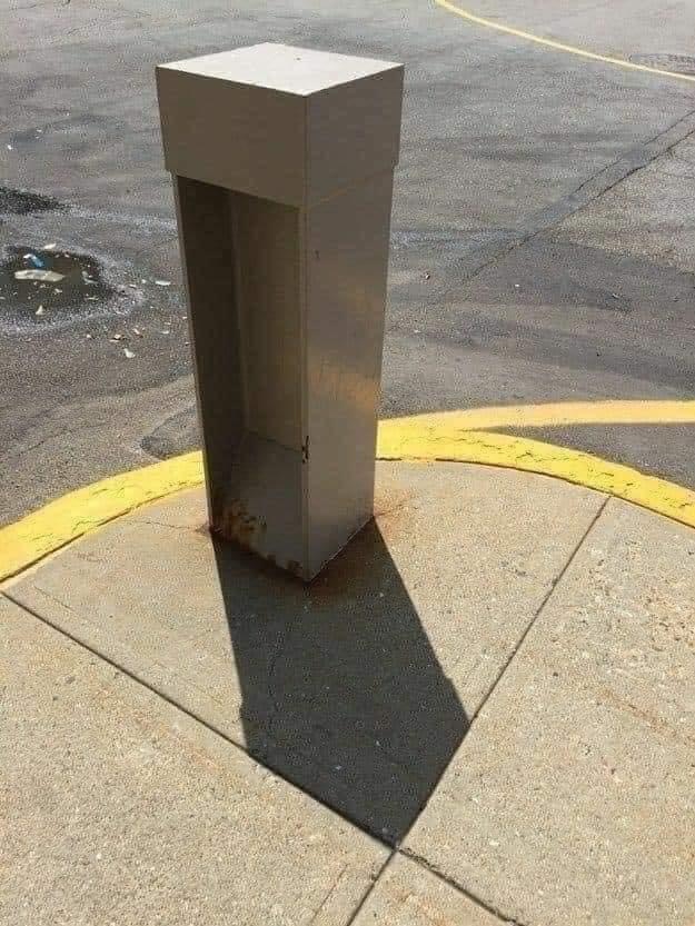 box shadow lining up with sidewalk corner