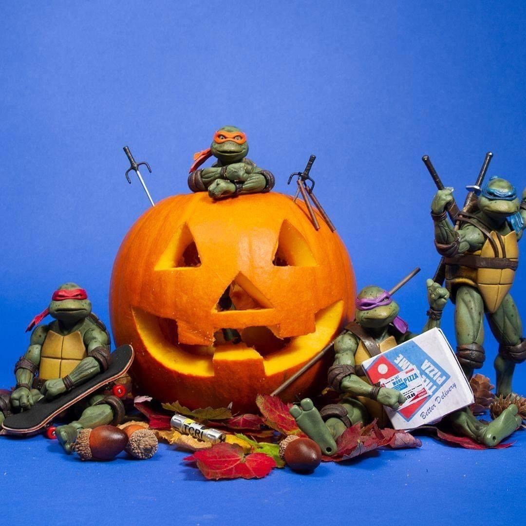 happy halloween ninja turtles - Pizza Pizza 12.00 Better Delivery Cri