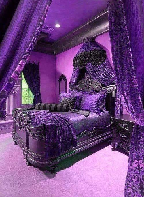 gothic purple bedroom - Sis