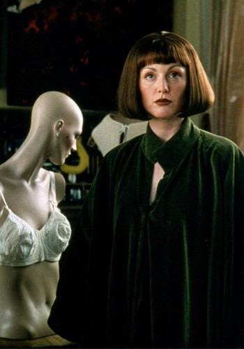 Julianne Moore claims the character of Maude was based on artist Carolee Schneemann, who was famed for working naked from a swing, and Yoko Ono.