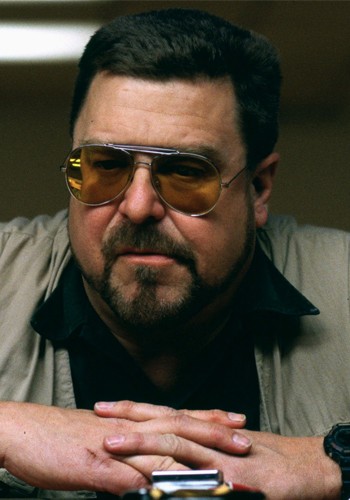 John Goodman originally thought Walter should sport a different style of beard, but the Coen brothers insisted on the 'chin strap' as it would match Walter's buzzcut hairstyle.
