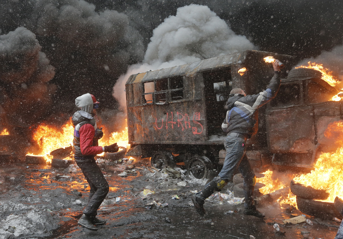 29 Incredible Pictures Of Kiev Transformed Into A Warzone