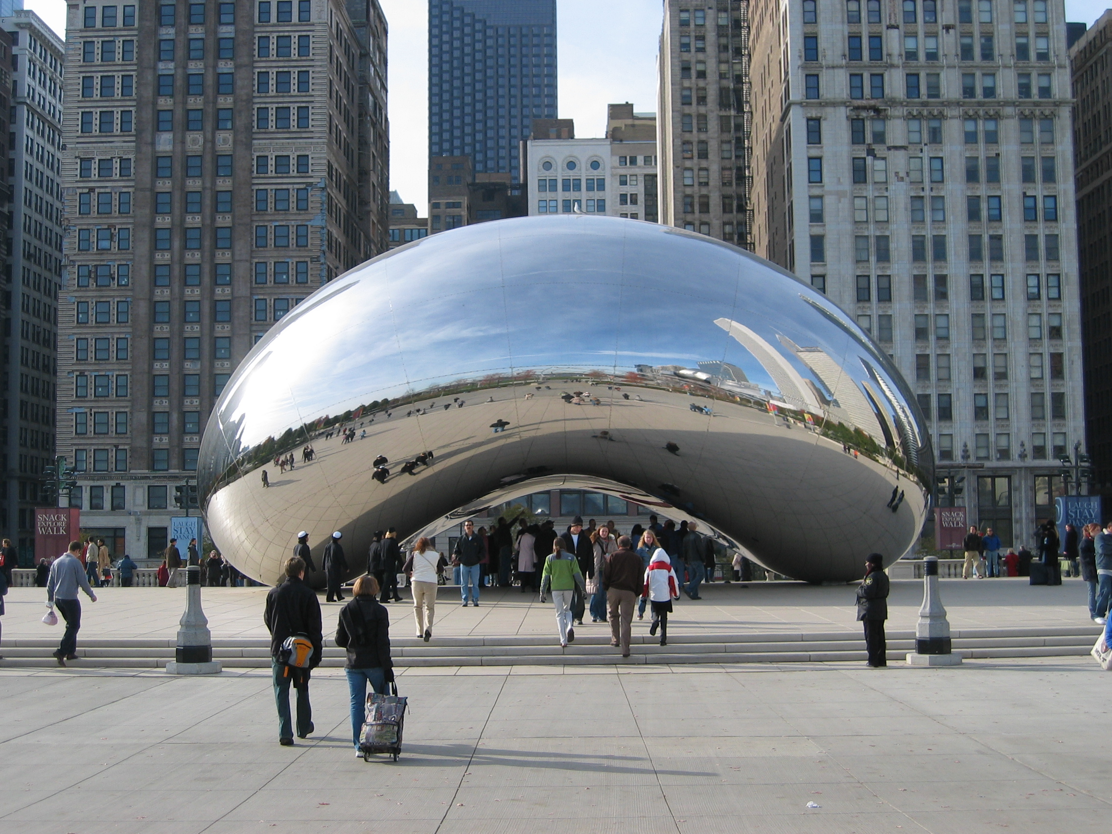 "Cloud Gate" in Chicago, USA