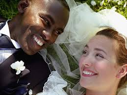 Canada, 2011, 4.6% of all civil unions are interracial ones, an 18% increase from 2006 (3.9%), and a 77% increase from 1991 (2.6%).