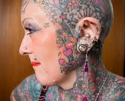 Most tattooed female dies :(