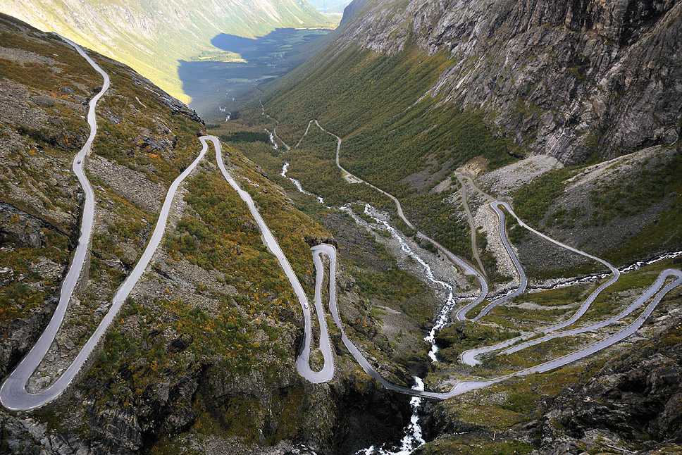 Most Beautiful& dangerous  Roads Around The World