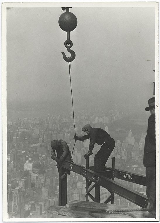 Amazing Photos Of The Construction Of The Empire State Building