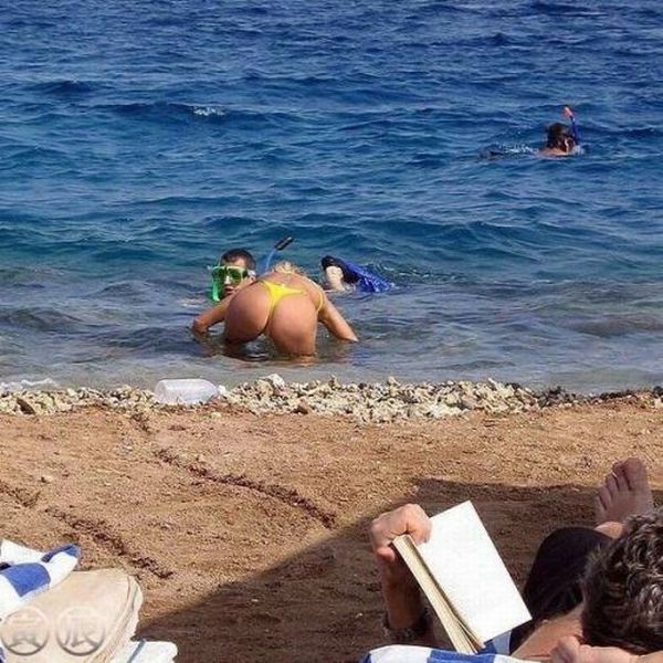 24 Beautiful Bikini Beach Shot FAILS!