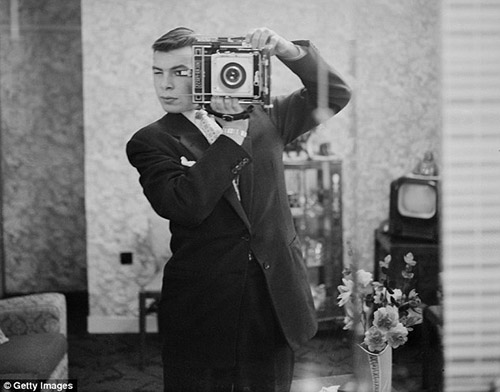 18 Vintage Selfies That Prove We've Always Been Obsessed With Selfies!