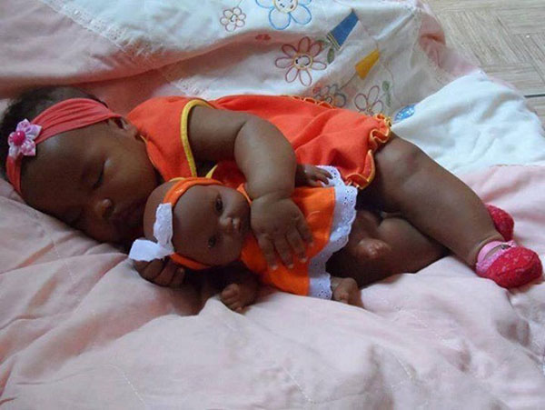 14 Babies That Look Like Their Dolls!
