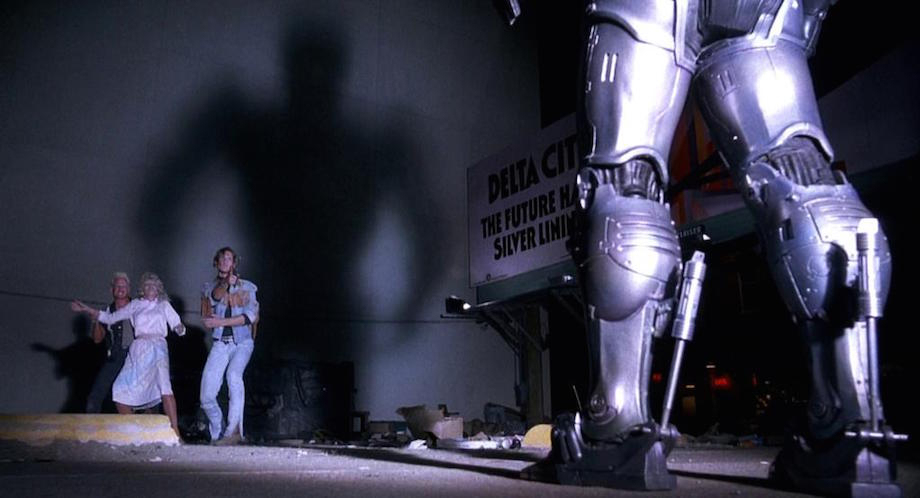 Robocop In the scene where RoboCop catches the car keys being thrown at him the production need more than 50 takes and an entire day’s worth of filming. Peter Weller wore large rubber gloves which made it difficult to catch the keys.