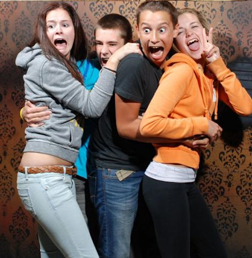 Guys Losing Their Sh*t In Haunted Houses Is Hilarious