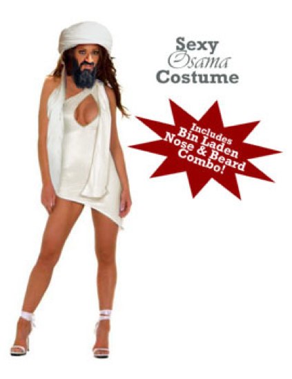 24 Home Made Costumes That Pin The Embarrassment Meter!