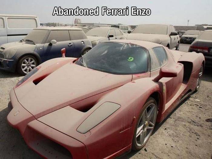 crazy dubai - Abandoned Ferrari Enzo