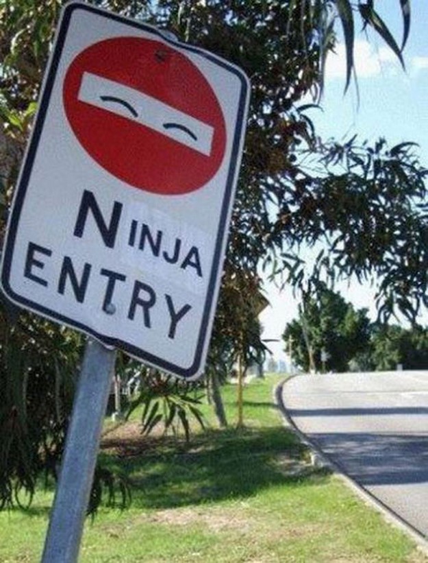 23 Warning Sign Boards That Are made hilarious-