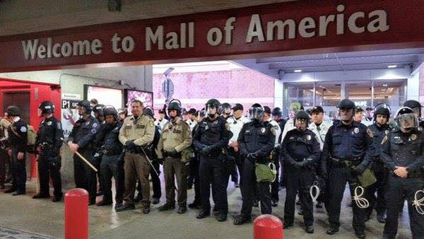 mall funny memes - Welcome to Mall of America