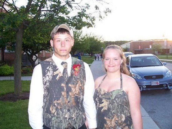 23 Of the most epic redneck prom photos you have to see