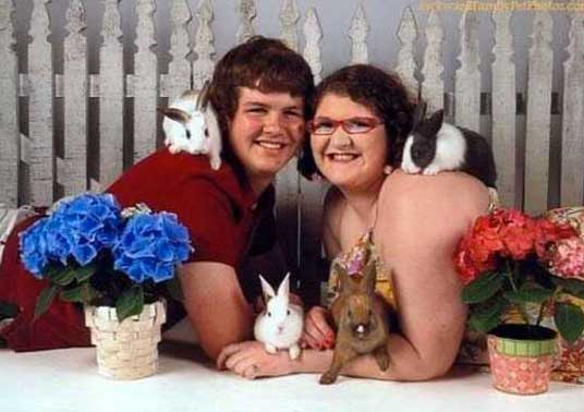 26 Awkward Family Easter Photos!