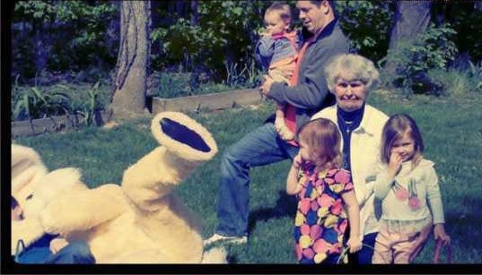 26 Awkward Family Easter Photos!