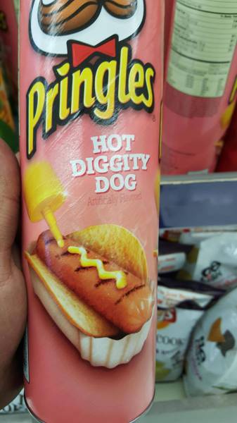 junk food - Pringles Hot Diggity Dog