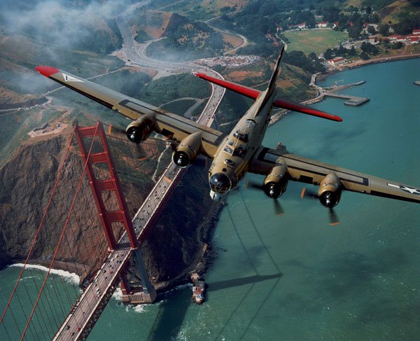 b 17 golden gate bridge