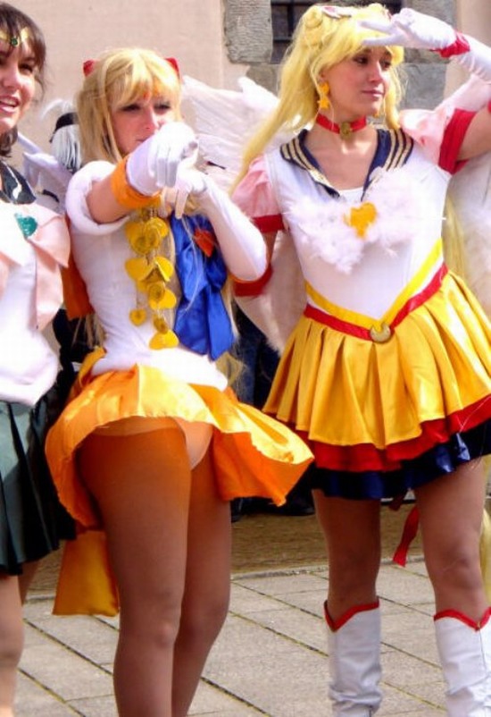 sailor moon up skirt