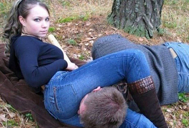 34 Cringeworthy Photos That Bring On The Facepalm