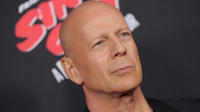 Truly Interesting Fun Facts About Bruce Willis! - Wow Gallery | eBaum's ...
