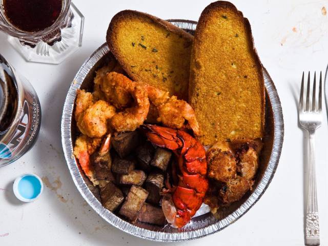 Allen Lee "Tiny" Davis, 54 years old, Florida — robbery and three counts of murder, death by electric chair in 1999

Lobster tail, fried potatoes, half-pound of shrimp, six ounces of fried clams, half-loaf of garlic bread, 32-ounce A&W root beer.