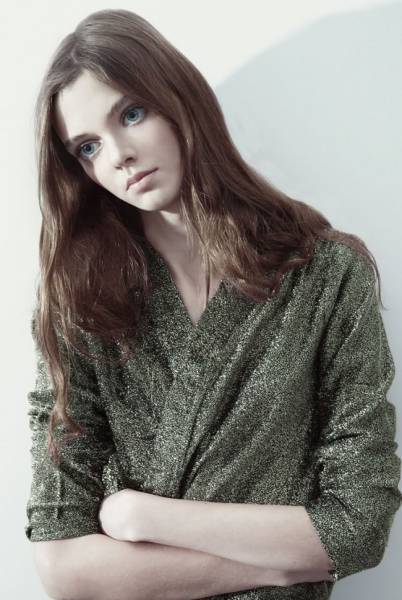 Masha Tyelna

This Ukrainian model has amazingly large eyes. People often call her an “alien“ or a ”beautiful elf".