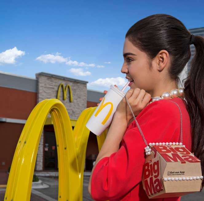 21 Fast Food Themed Senior Photos!