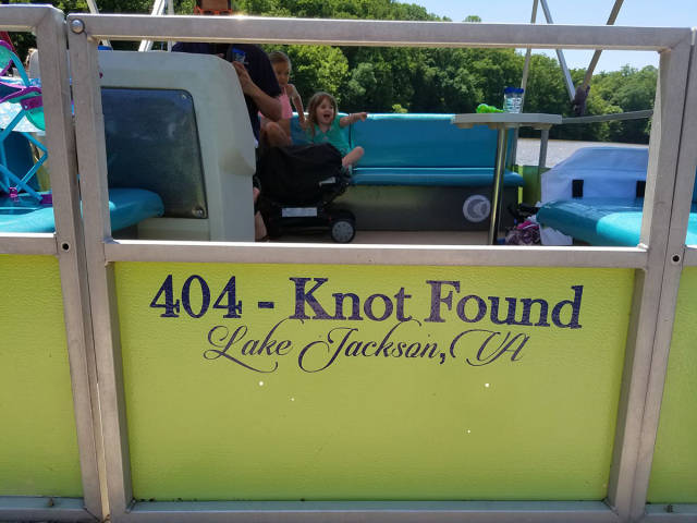 car - 404 Knot Found Lake Jackson, a