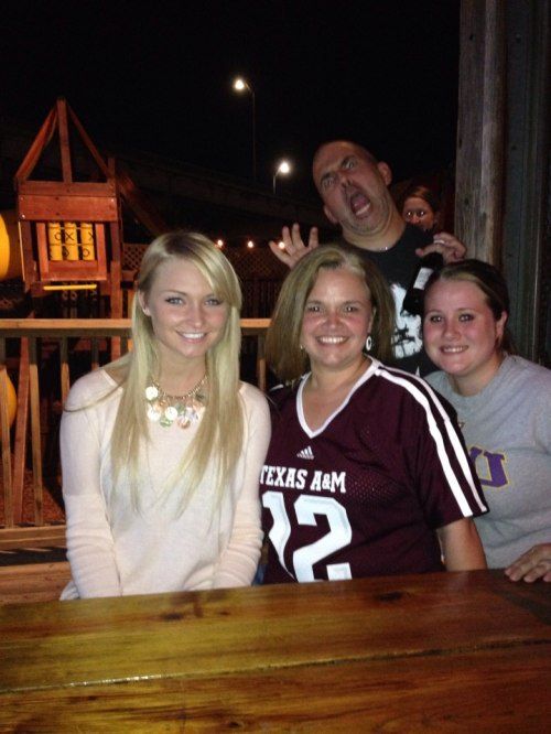 36 Most Unexpected Photobombs