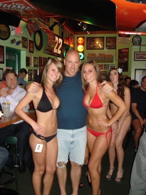 36 Most Unexpected Photobombs