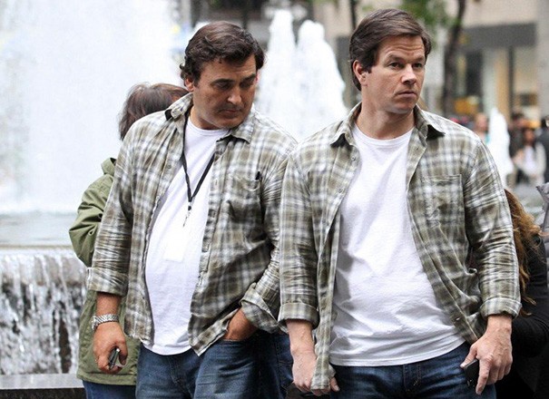 19 Images Of Famous Movie Stars With The Stunt Doubles